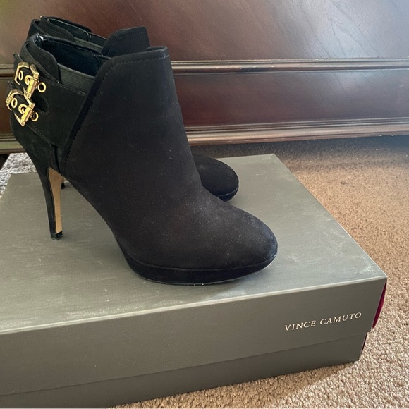 Vince Camuto boot heels size 6 - Picture 1 of 4